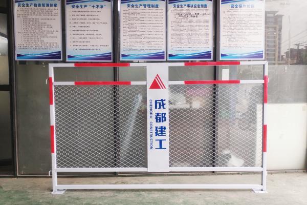 工地基坑護(hù)欄網(wǎng)廠家